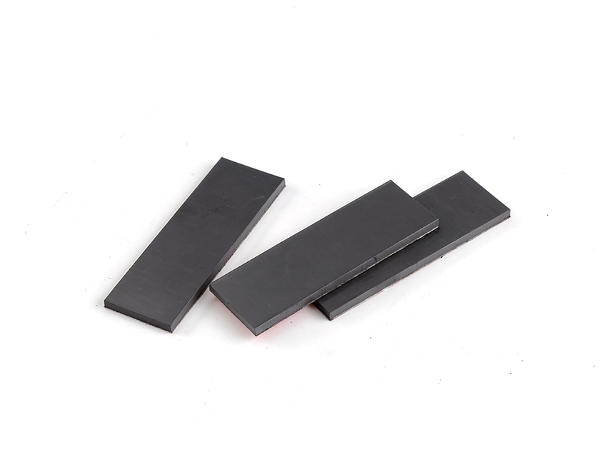 Tiras magnéticas de goma extruidas.